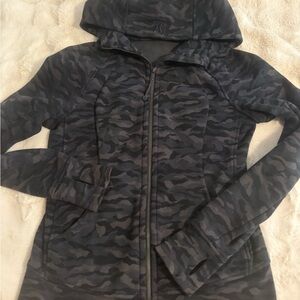 Women's Camouflage Zip-Up Jacket